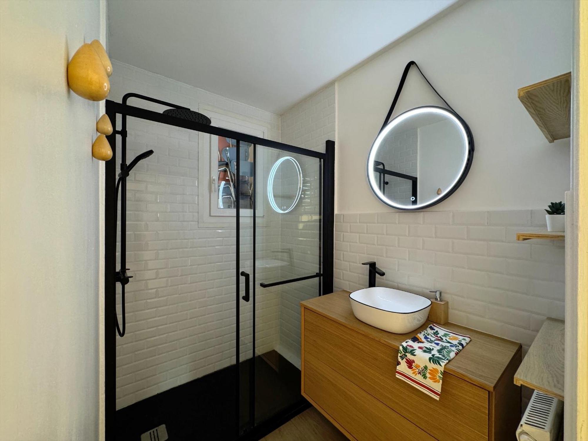 Logement Autour De Moi * * * * * Chambéry 외부 사진